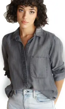 Chambray Shirttail Button Down in Black Wash