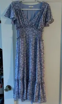 Max Studio Periwrinkle Floral Print Chiffon Flutter Sleeve V Neck  MIDI Dress XS