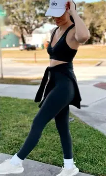 ALO YOGA High Waist AIrbrush Legging in Black Glossy Size Medium