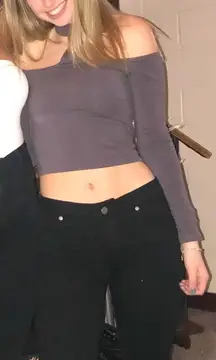 Grey long sleeve choker crop top