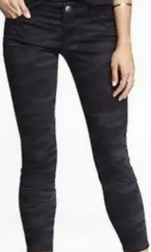 EXPRESS Camo Black Cropped Jeggings