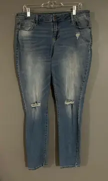 Old Navy Light Wash Rockstar Mid Rise Skinny Jeans Size 14
