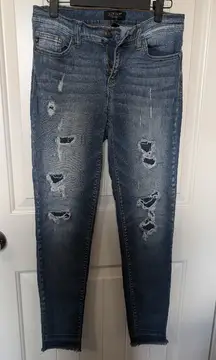 Judy Blue Mid Rise Distressed Raw Hem Skinny Jean W7/28 Medium Wash