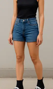 DKNY Monochrome High-Top Sneakers (New). No box .size:6M US.           (C7)!!