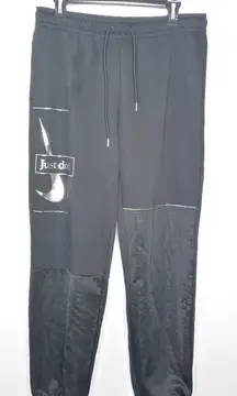 Nike black joggers size medium
