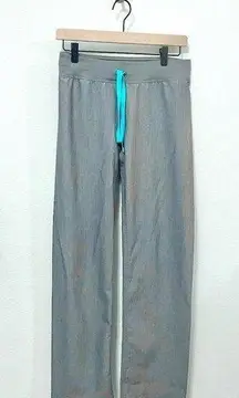 FIG Clothing Grey Livingston Scrub Pants with Green Drawstring in Size XS