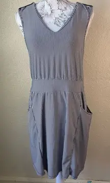 Freedom Trail active‎ dress sleeveless with pockets