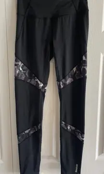 Reebok Women's‎ Small Black Ankle Leggings Gym Workout
