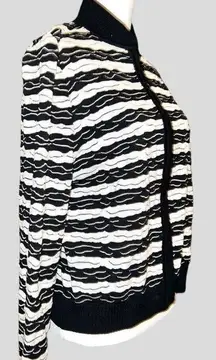 St. John Sport cute black and white zip front jacket!