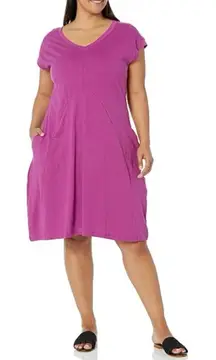 NWT Zim  And Zoe Fuchsia V-Neck Short Sleeve Dress with Pockets Size 18