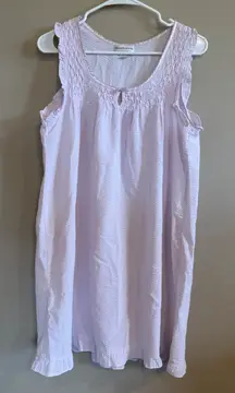 Miss Elaine Lavender Seersucker Nightgown Ruffle Trim Sweetheart Neck Size M