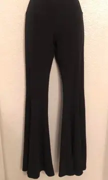 Stretchy like new  flare legging/pants. Sz S