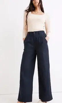 NWT Madewell Cotton-Linen Pleated Wide-Leg
Pants in Deep Indigo, Size 6P