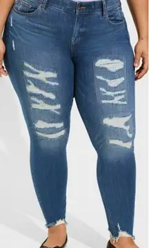 Torrid Bombshell Skinny Premium Stretch High-Rise Destructed Jean Size 24