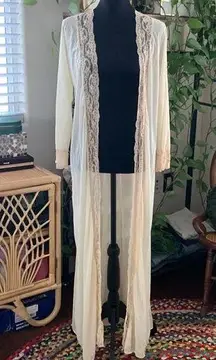 Vintage 70s Union Made Ivory Open Front Lace Detail Maxi Kimono Duster Robe