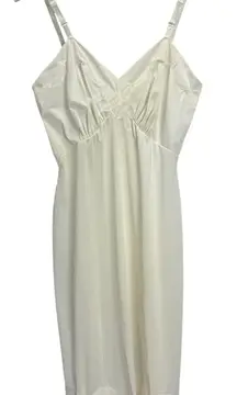 Vintage Shadowline Full Slip Size 36 Off White Scalloped Hem Knee Length Lace