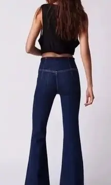 Free People Venice Beach High Rise Pull On Flare Jeans Dark Wash Size 28