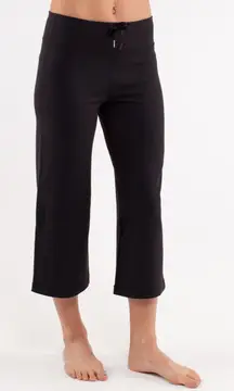 Lululemon Relaxed Fit Crop II Black Size 6 Flare Zip Back Pocket Drawstring