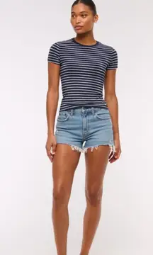 Abercrombie High Rise Mom Short