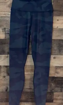alo High-Waist Camo Vapor Legging in Hunter Camo