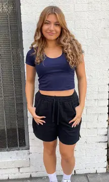 Olivia Vanderbilt Black linen shorts with elastic waistband size small