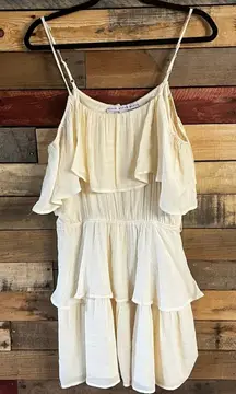 HYFVE Cream Ruffle‎ Cold Shoulder Dress Size Large