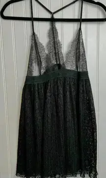 Victoria's Secret black lace goth witchy pleated neglige size large A35