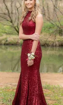 Sequin Halter Neck Mermaid Prom Dress