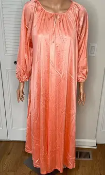 Vintage long slip dress nightgown with long sleeve full length robe‎