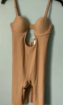 NWT skims deep plunge mid thigh bodysuit 