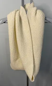 GAP Ivory Knit Infinity Scarf Cozy Warm Winter Accessories‎ Women's