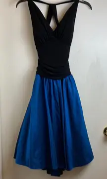 🌞Niki by Niki Livas Black Ruched Halter Top with Blue Metallic Midi Dress