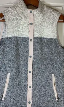 Title Nine Callitrix Fleece Snap‎ Vest Womens Small Cozy Outdoorsy Hiking READ