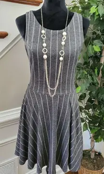 Boutique Freeway Women Gray Polyester Round Neck Sleeveless Knee Length Dress S