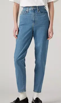 Levi’s Women’s High Waisted Ankle Taper Leg Jeans in Mid Stone Wash 28