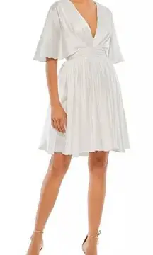 Mac Duggal Satin Flowy Cape Sleeve Mini Dress size 2. H