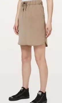 LULULEMON On‎ The Fly Skirt Woven Wrinkle Free Unlined Frontier Size 6