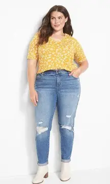 LANE BRYANT Mid Rise Boyfriend Jean