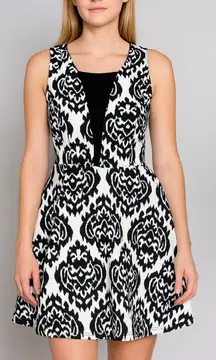 Akira Chicago Black Label Dress,‎ Women's Medium, Sleeveless, Black & White