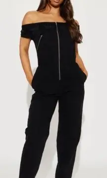 Fashion Nova Maya Denim Jumpsuit Jean Black Size Large NWT Off Shoulder MOTO