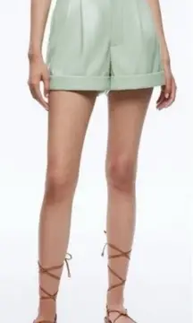 Alice + Olivia Conry Leather‎ Pleated Shorts Sage Green Cuffed Size US 12 NEW