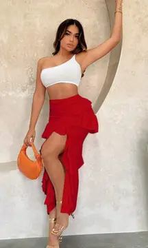 Shein beautiful long red‎ skirt with ruffles, open leg, size L