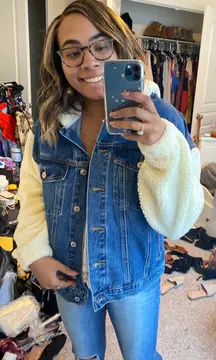 Forever 21 NWT  Jean Jacket (Sherpa)