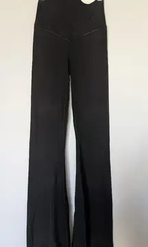Offline By Aerie Nwt Black Hi-Rise Flare Leggings Sz Small Short