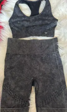 SWEAT Marbled Sports Bra & Bike Shorts Set | Size S