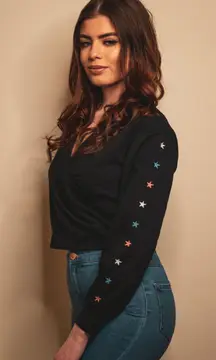 Embellished Stars Long Sleeve Faux Wrap V-Neck Crop Sweatshirt in Black