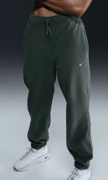 Nike Therma-FIT One Women's Loose Fleece fur fuzzy teddy Pants