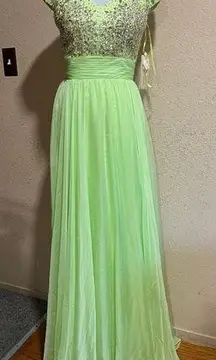 NWT NEW Madison James modest jeweled line green formal gown