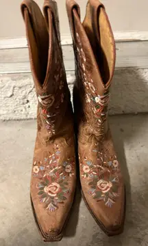 Shyanne Floral Boots Embroidered Western Women’s
