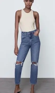 ZARA  ripped mom jeans high rise